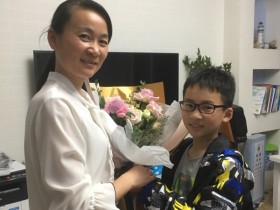Yo哥祝Yo妈母亲节快乐!